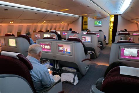 qatar airways b777 business class